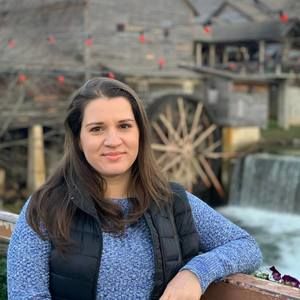 Meet your Posher, Juliana